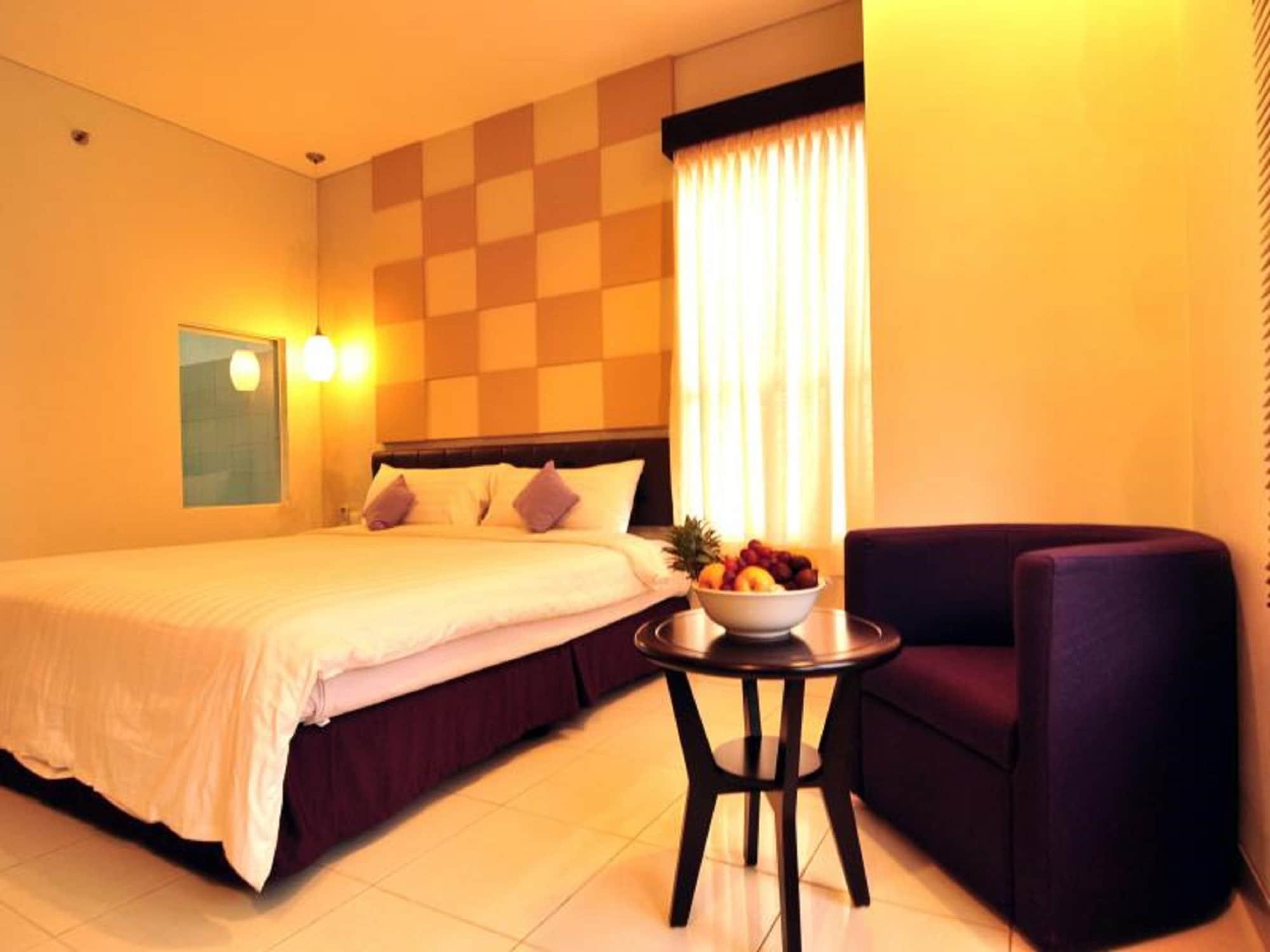 Aston Ketapang City Hotel Екстериор снимка