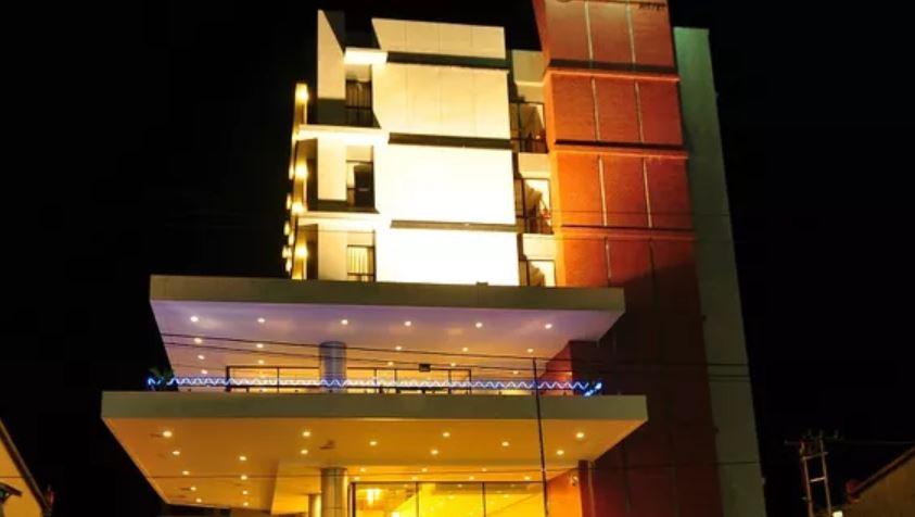 Aston Ketapang City Hotel Екстериор снимка