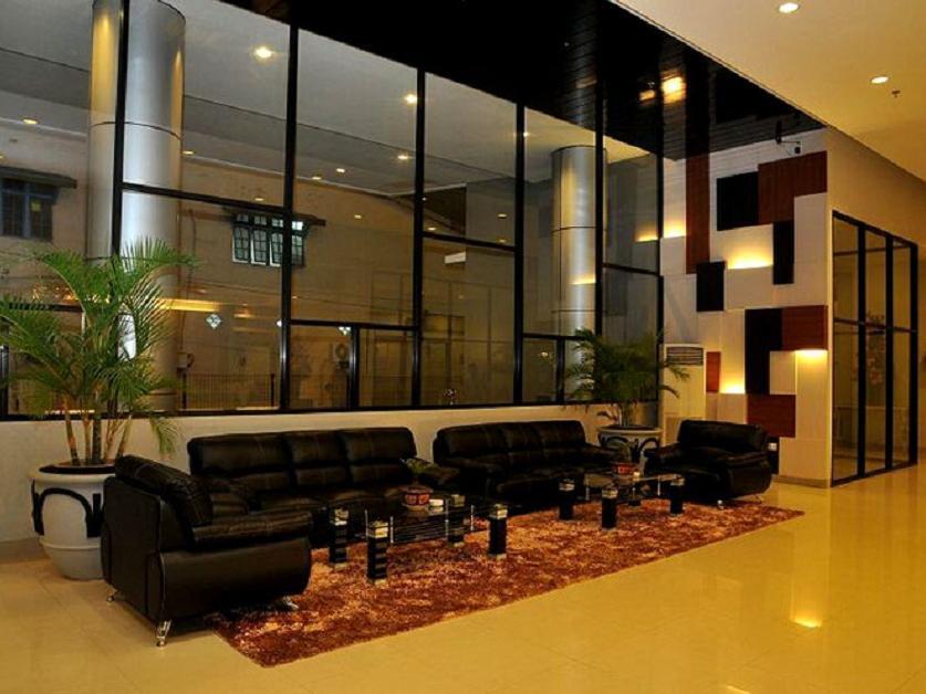 Aston Ketapang City Hotel Екстериор снимка