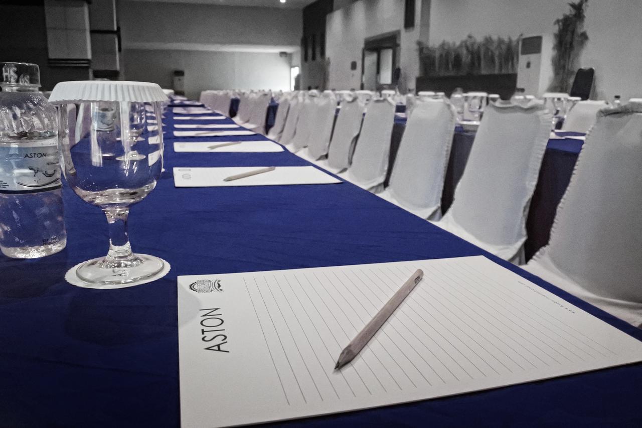 Aston Ketapang City Hotel Екстериор снимка