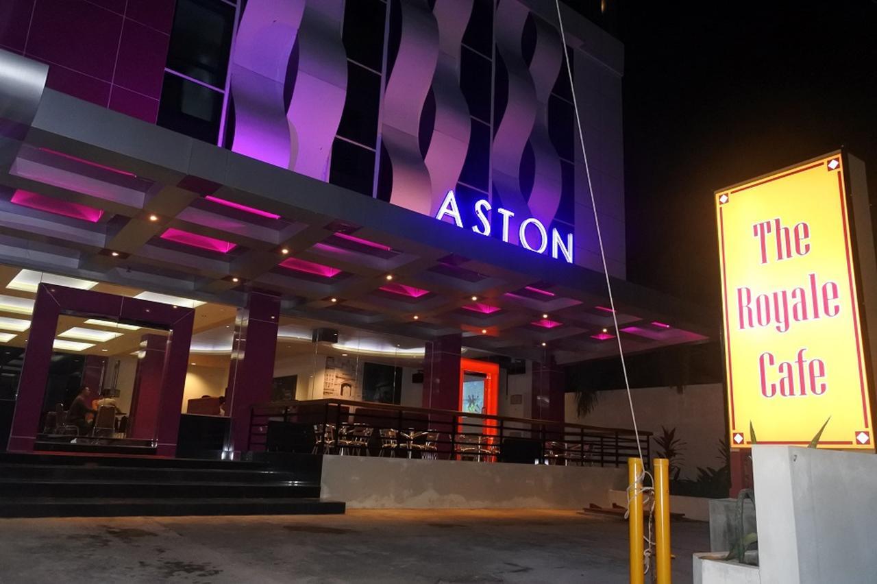 Aston Ketapang City Hotel Екстериор снимка